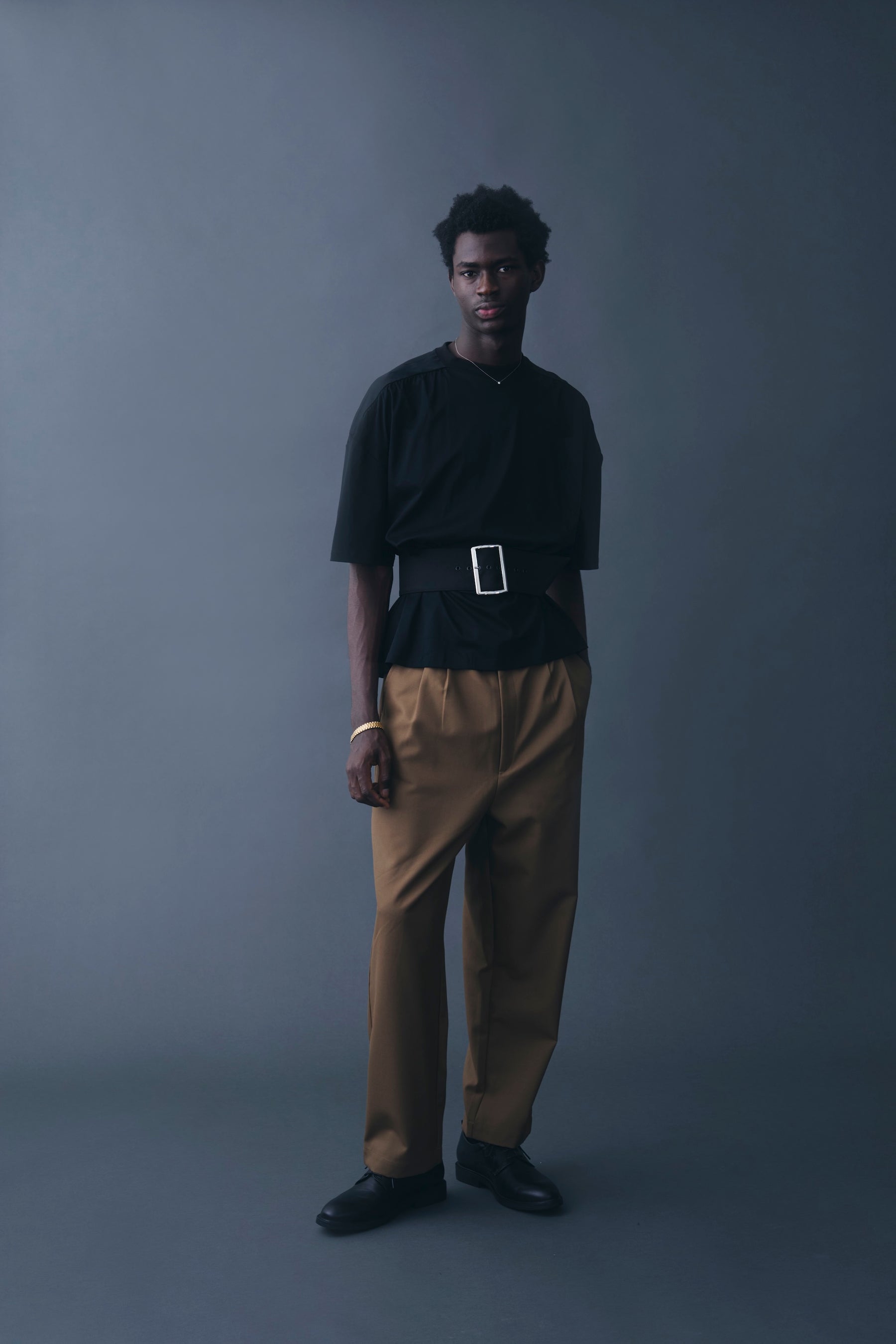 <span style="color: #f50b0b;">Last One</span> INTODUSK / CIGARETTE PLEAT TROUSER BROWN
