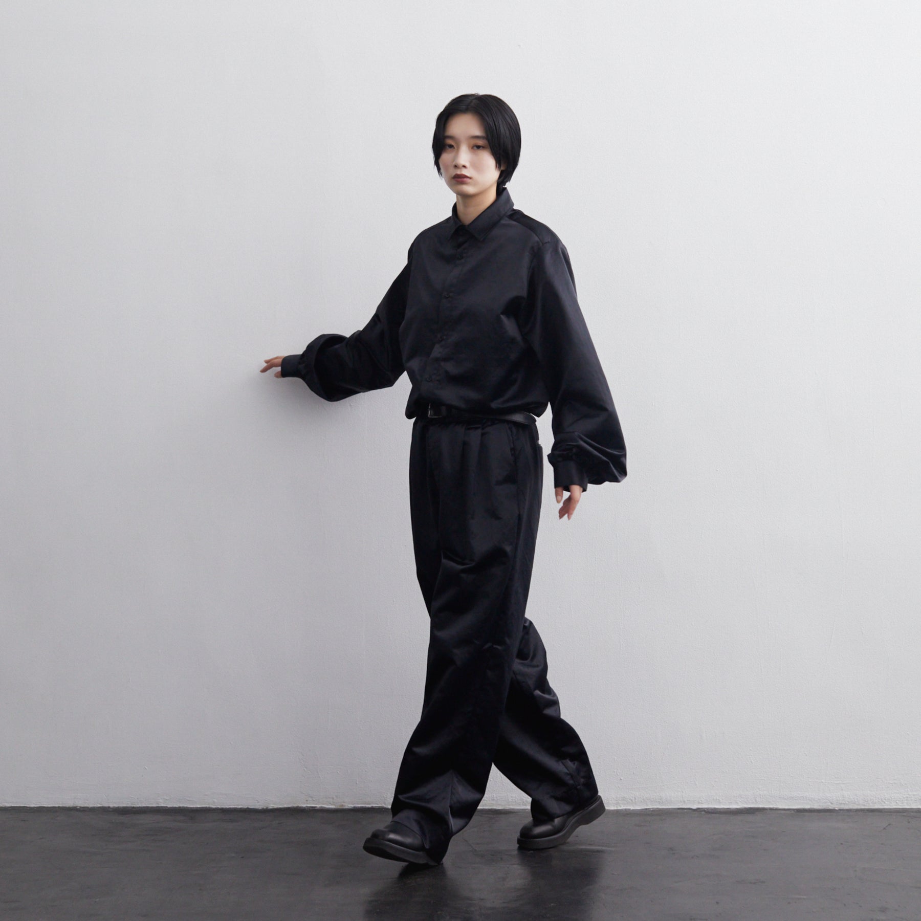 <span style="color: #ff2a00;">Last One</span> WILLY CHAVARRIA / SATIN DRESS SHIRTS BLACK