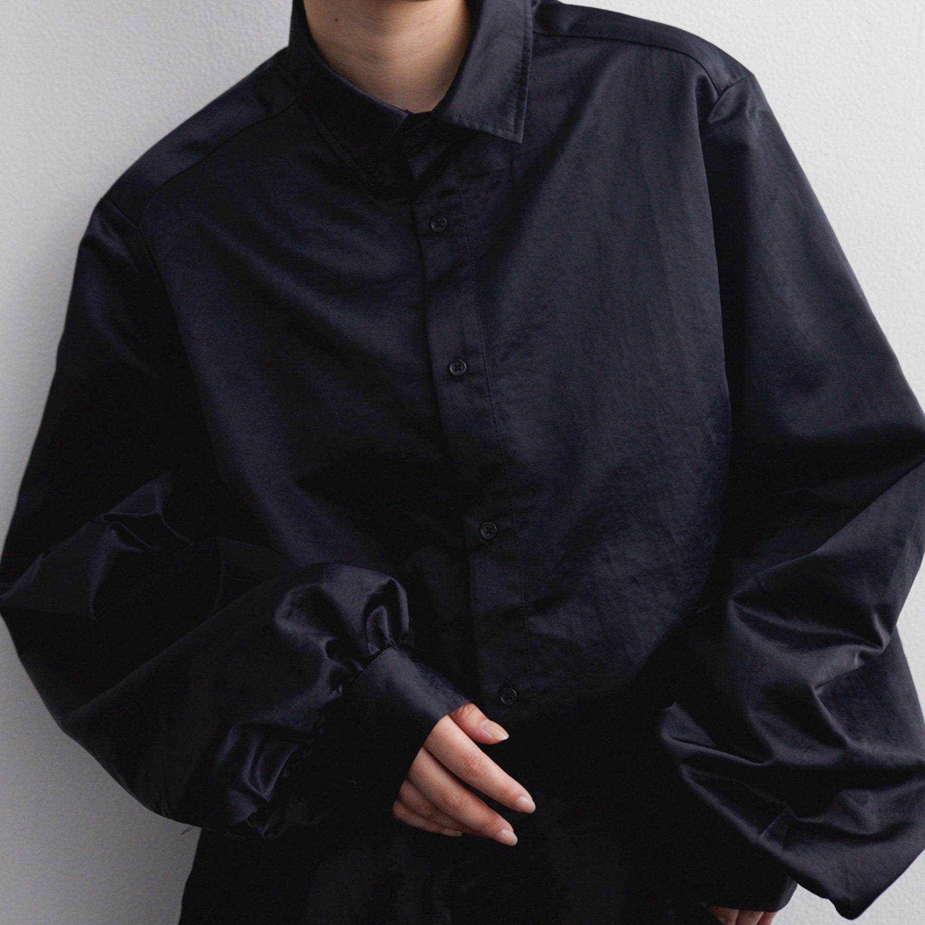 <span style="color: #ff2a00;">Last One</span> WILLY CHAVARRIA / SATIN DRESS SHIRTS BLACK