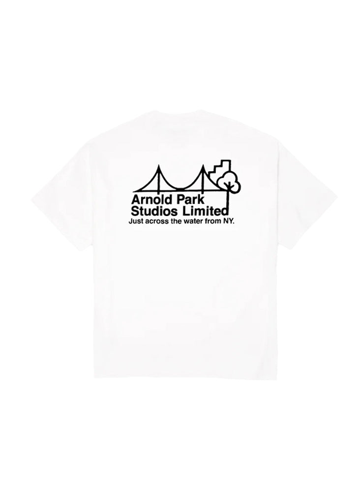 ARNOLD PARK STUDIOS / BRIDGE LOGO SS T WHITE