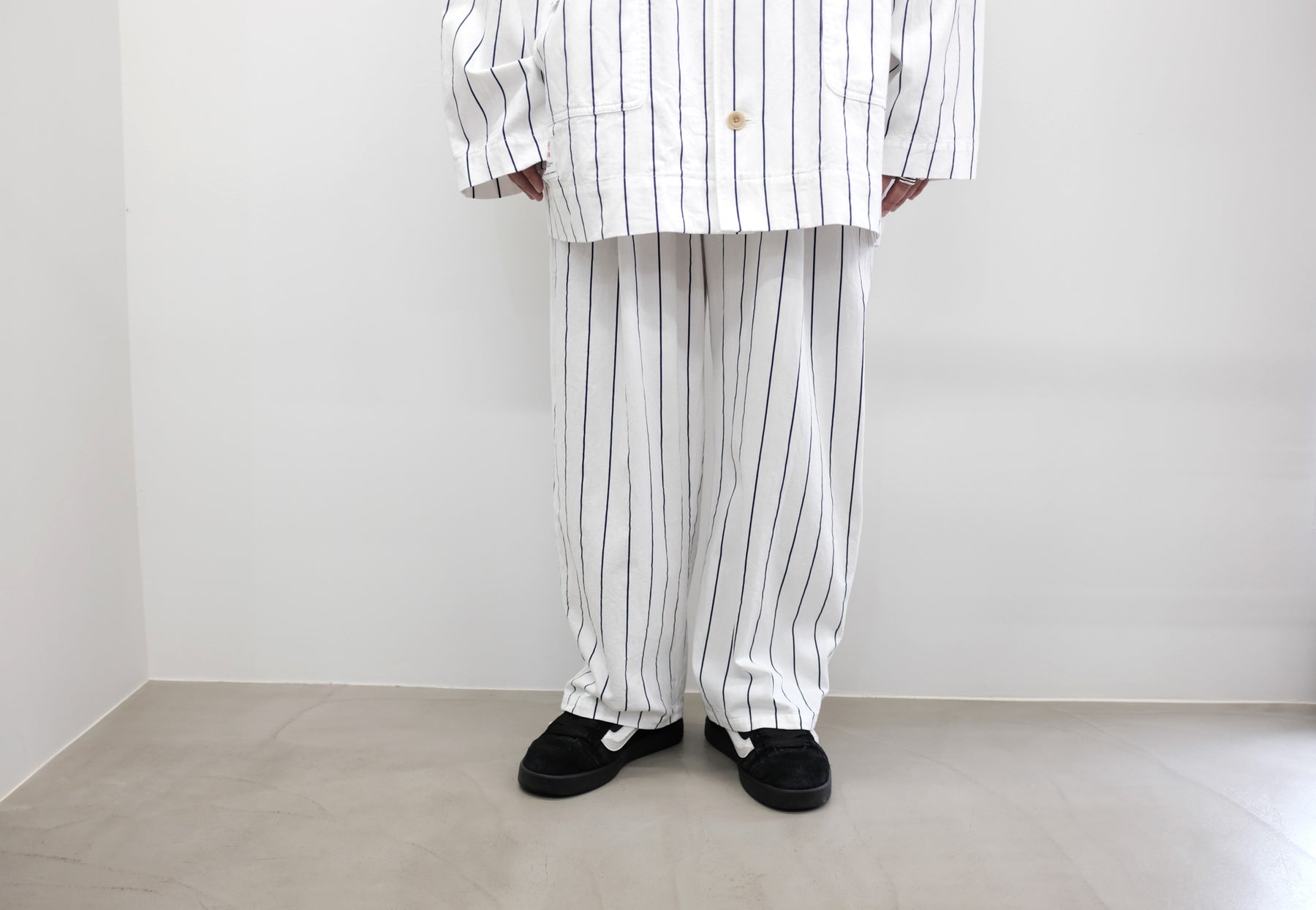 <span style="color: #f50b0b;">Last One</span> WILLY CHAVARRIA / GONZALES TROUSER WHITE