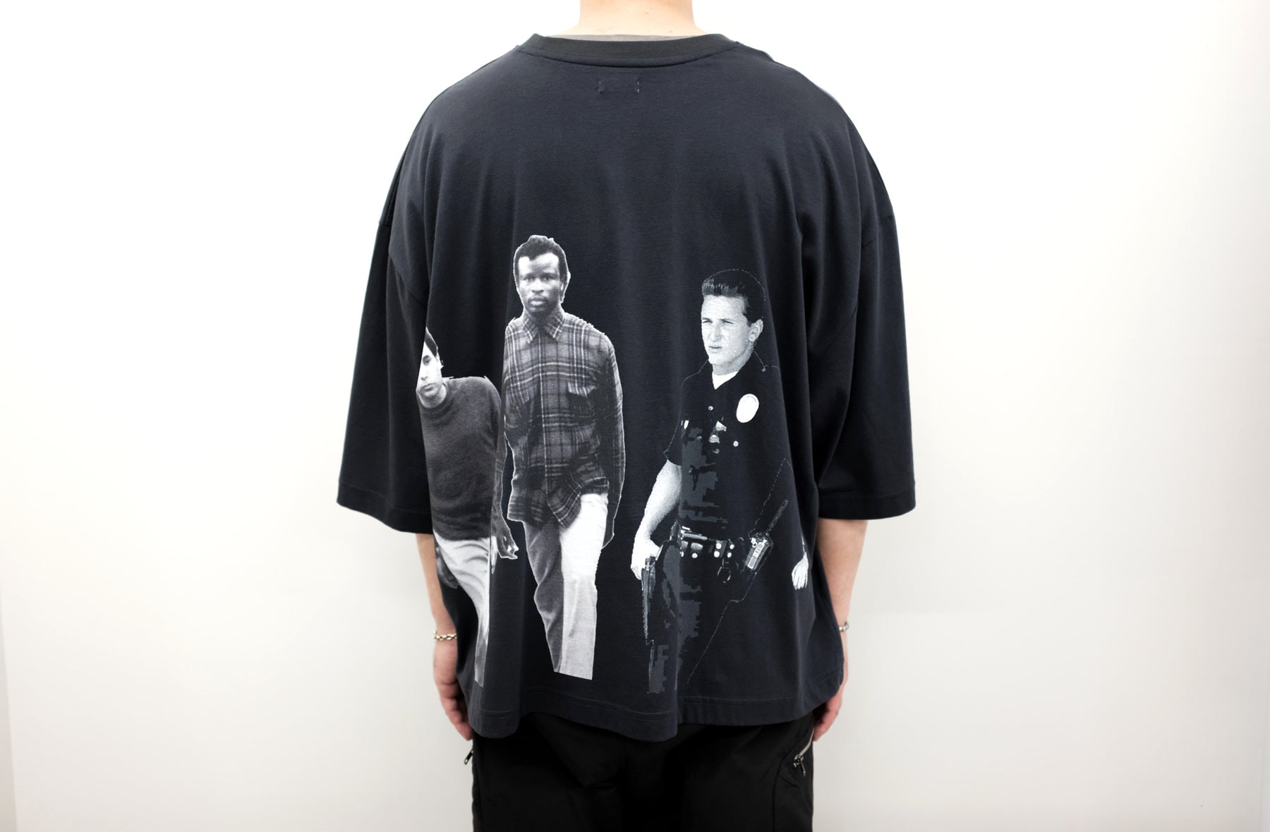 WILLY CHAVARRIA / COLORS T BLACK