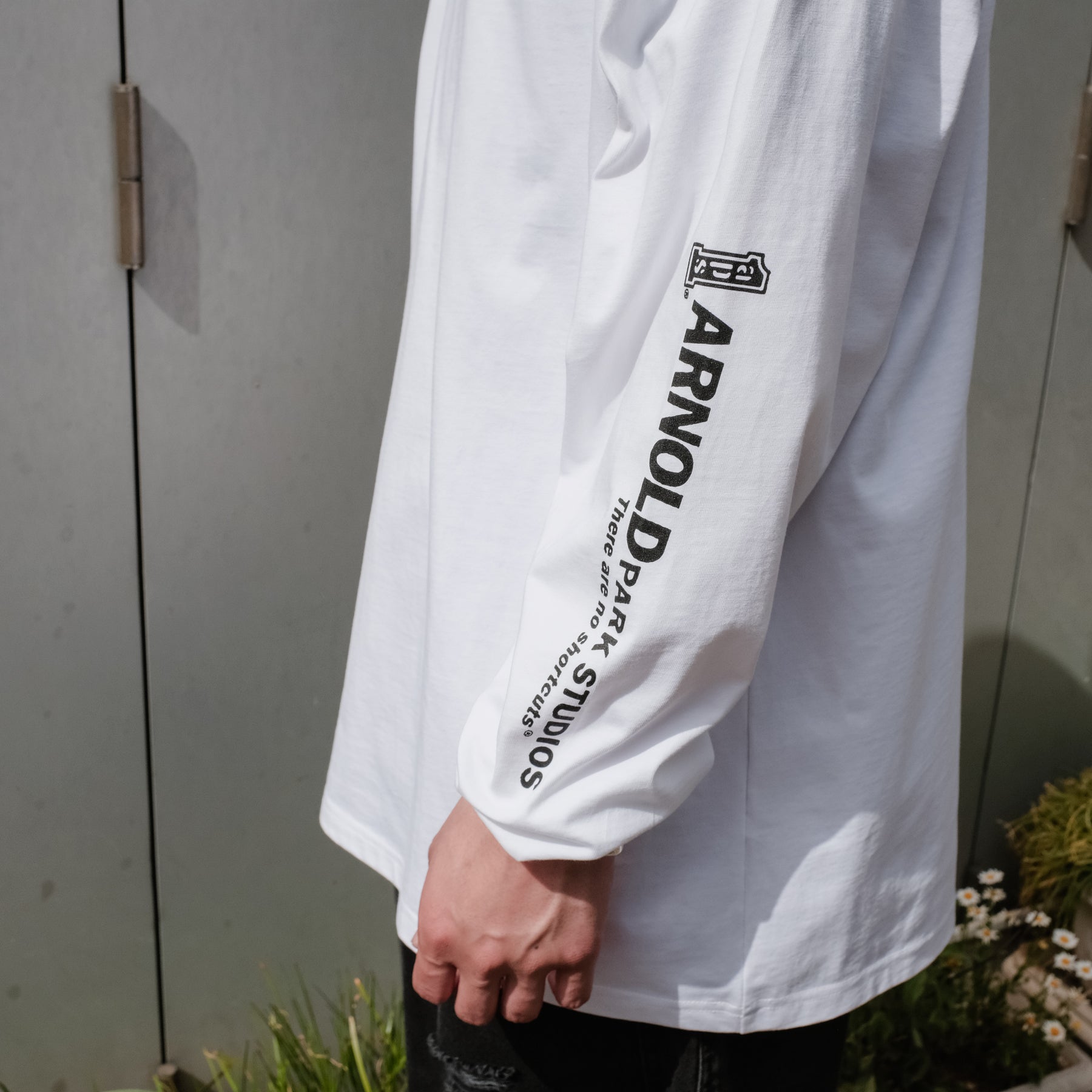 ARNOLD PARK STUDIOS / EXPRESS LOGO LS T WHITE