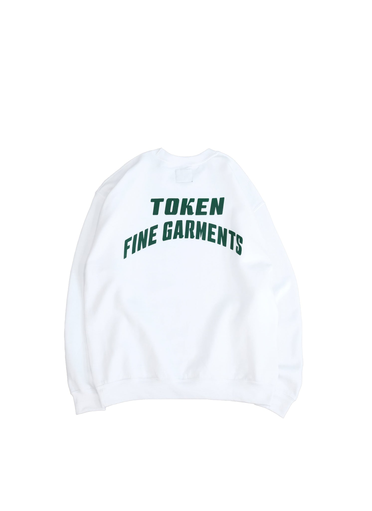 TOKEN / TOKEN CHROME T SWEATSHIRT TOKENより新作入荷です。TOKEN FIRE EYESのプリントがなんともかわいいクルースウェット。とてもシンプルな仕上がりですが、【T】&【TOKEN FINE GARMENTS】の文字にセンスを感じます。ホワイトボディがクリーン。裏起毛でフワフワな素材感です。ボックスシルエットも嬉しい限り。バック画像。