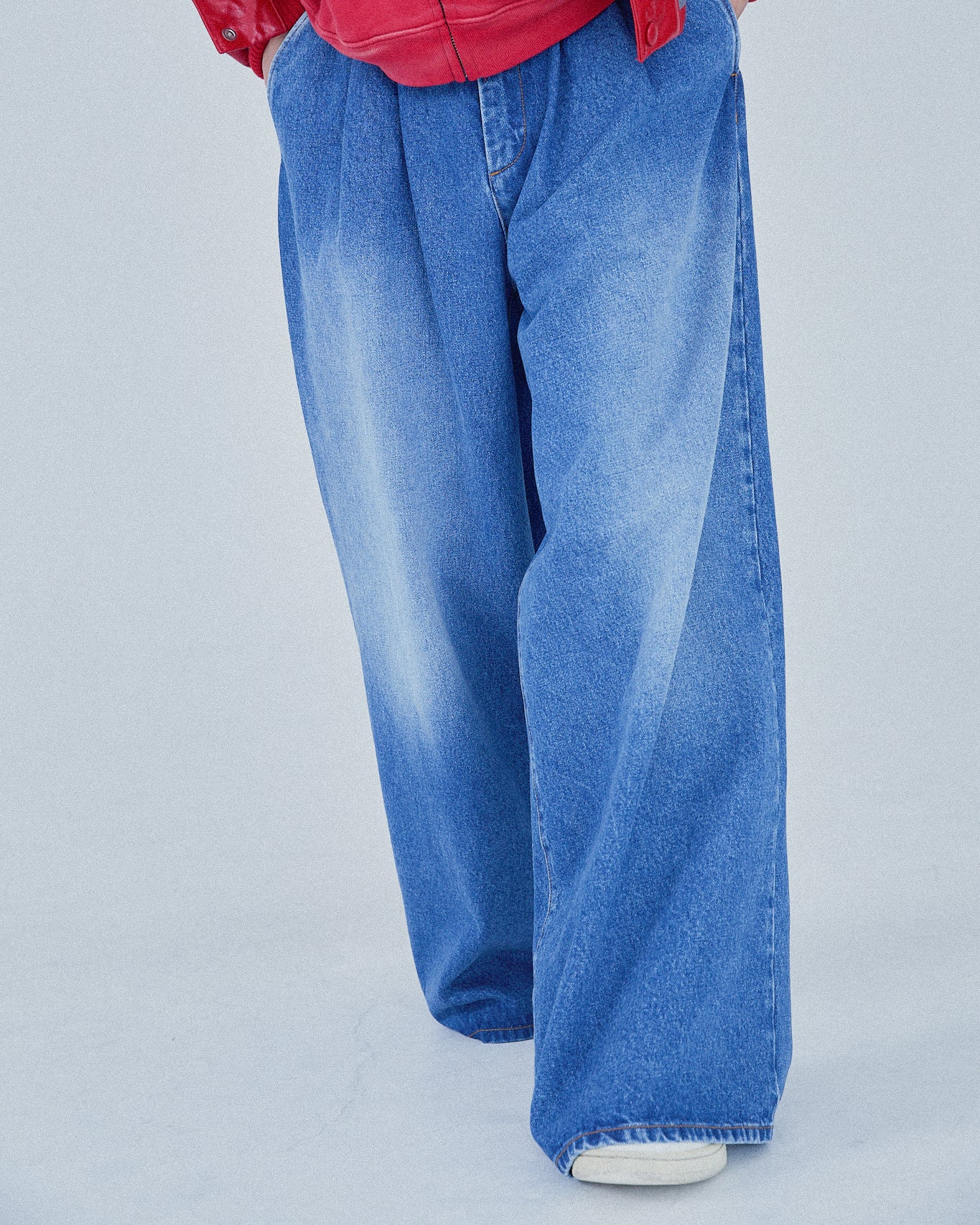 ERL / UNISEX PLEATED JEANS WOVEN BLUE