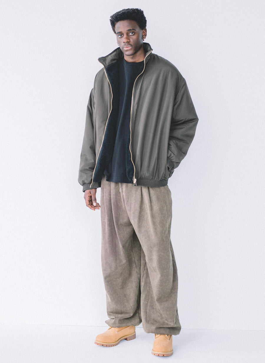 INTODUSK / ROUNDED ZIP UP KHAKI