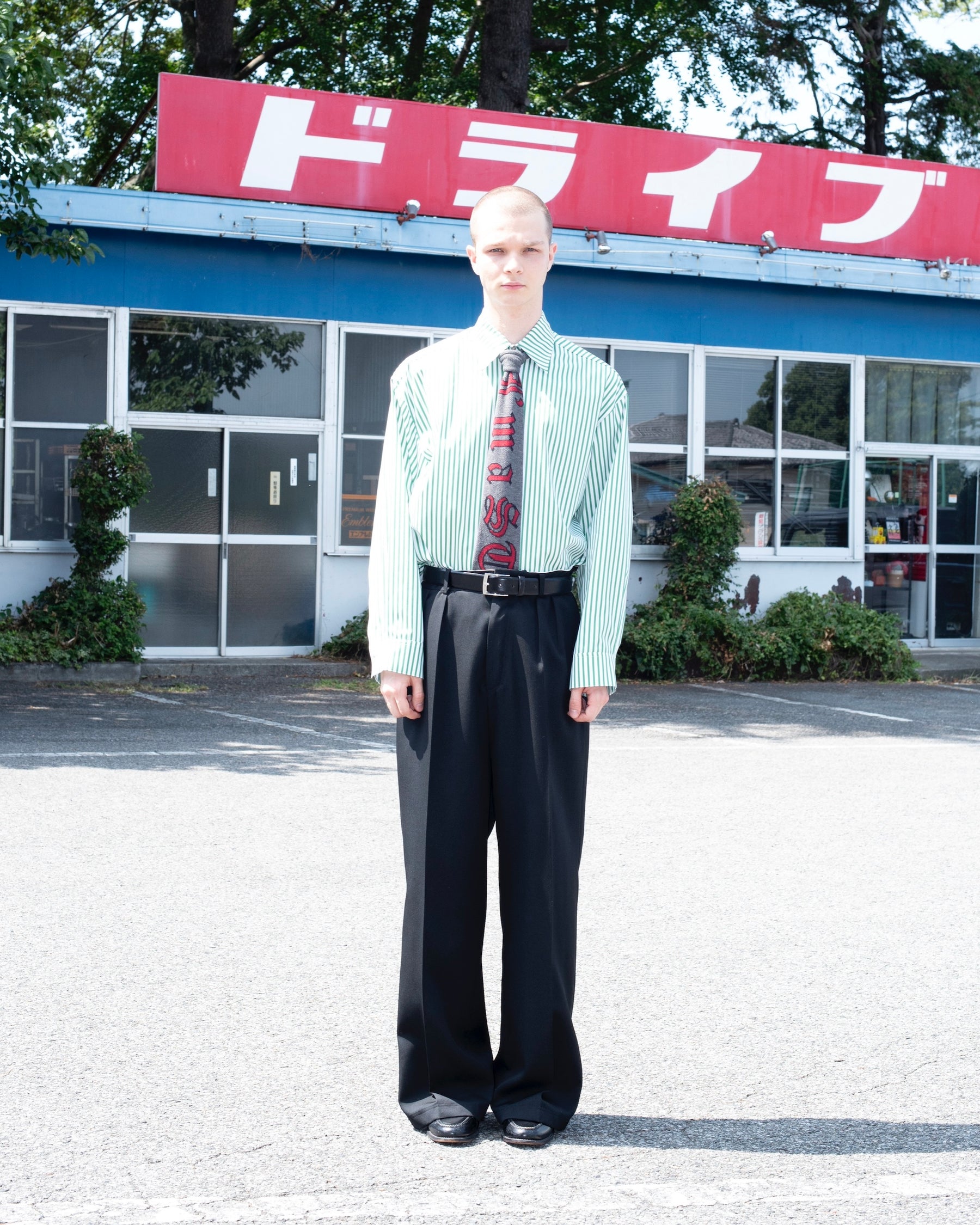 <span style="color: #f50b0b;">Last One</span> TENDER PERSON / STRIPE DRESS SHIRT GREEN STRIPE