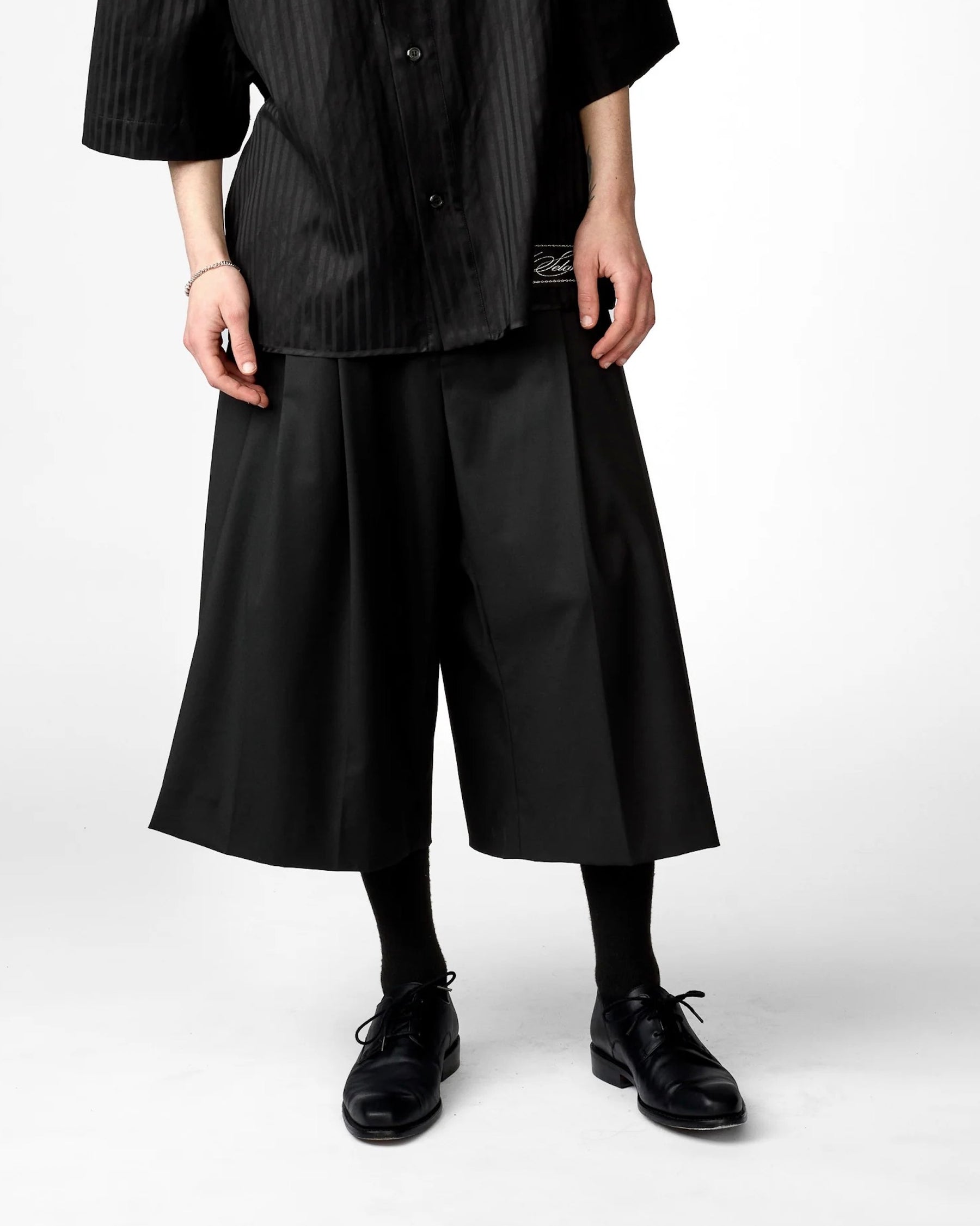 1313 SELAH / JUAN SUIT SHORTS BLACK