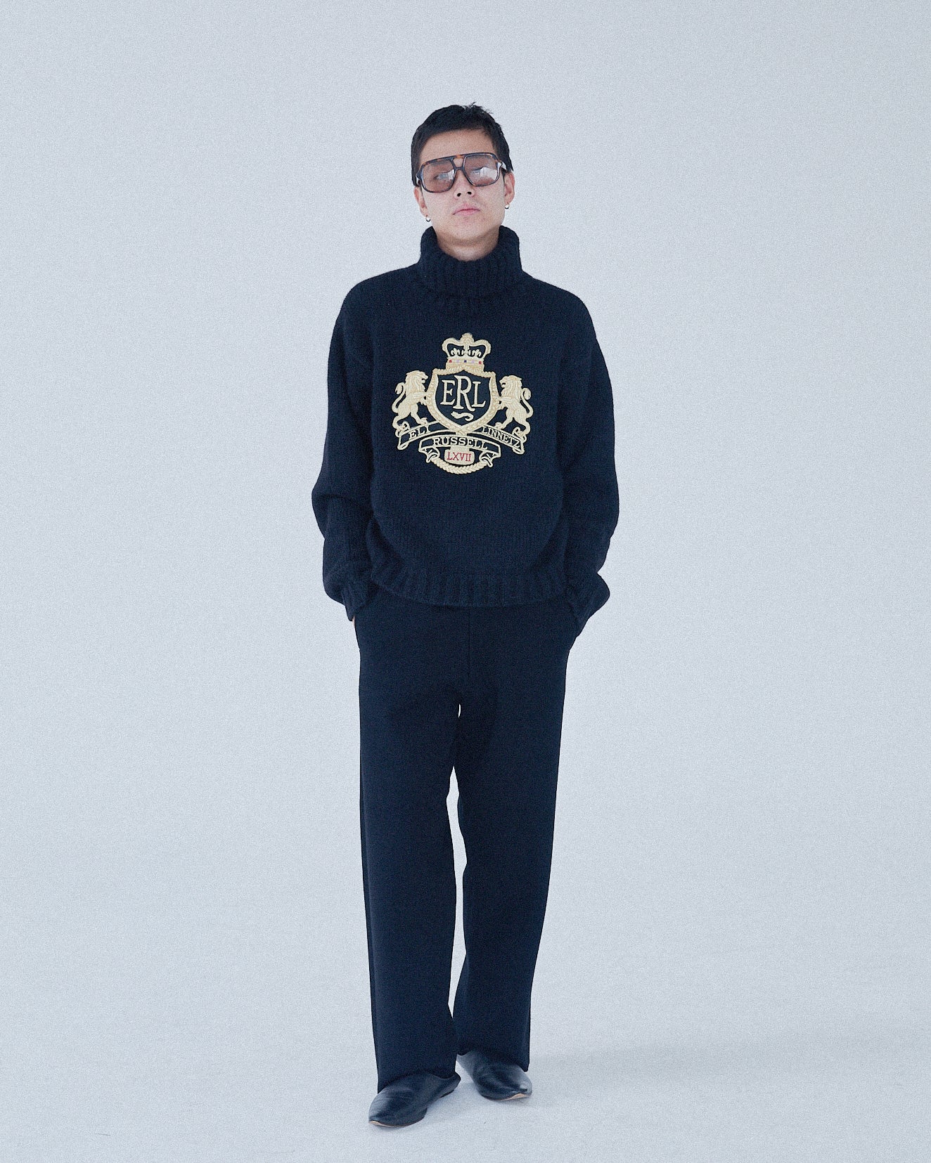 ERL / UNISEX CREST SWEATER KNIT BLACK