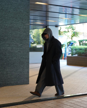 LU'U DAN / STIFF COAT BLACK