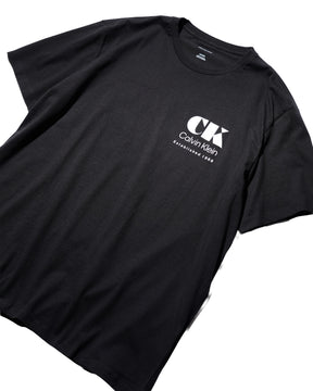 Calvin Klein / PRINTED LOGO TEE BLACK