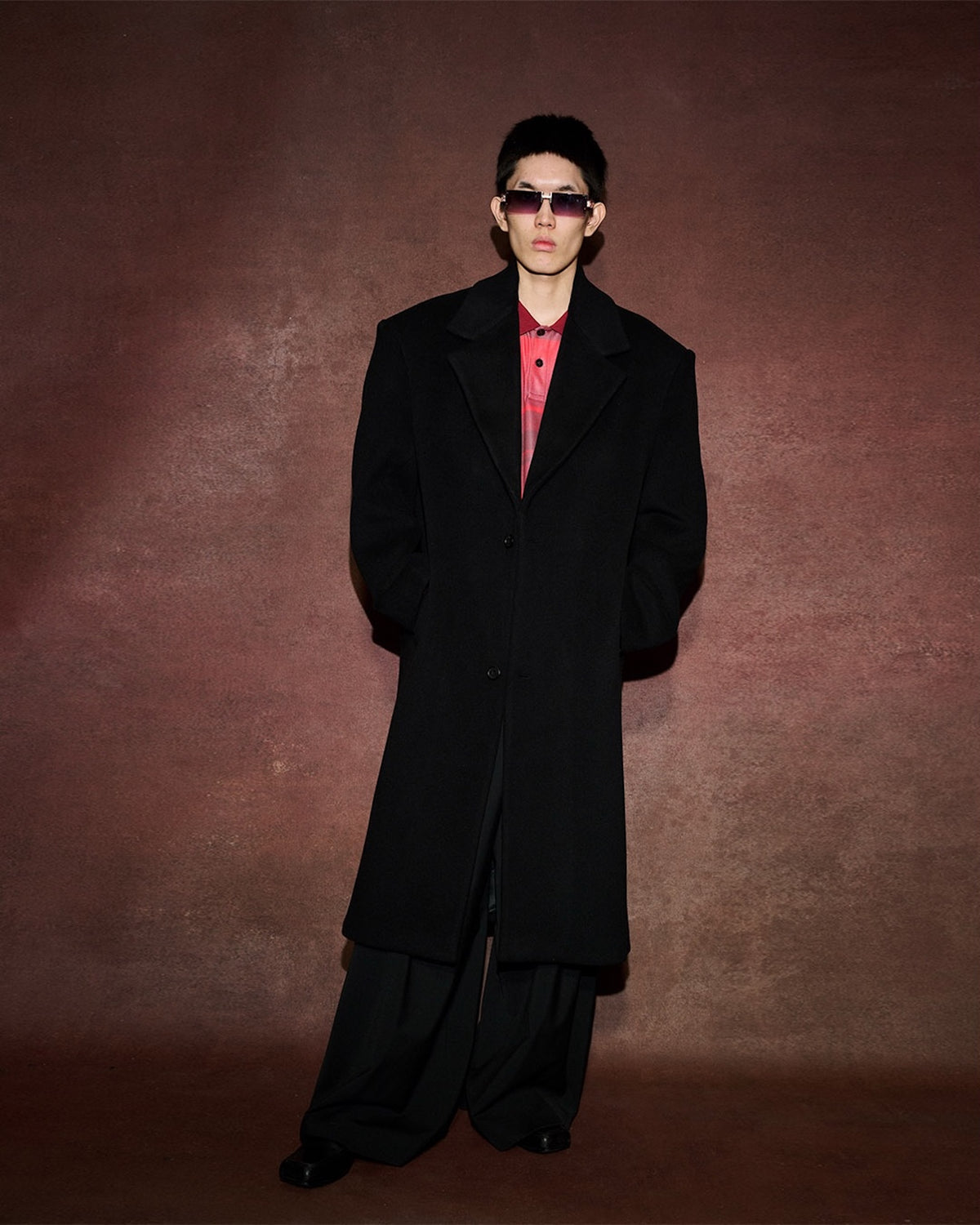 LU'U DAN / STIFF COAT BLACK