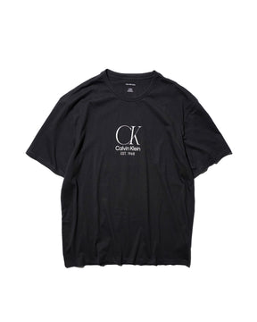 Calvin Klein / PRINTED LOGO TEE BLACK