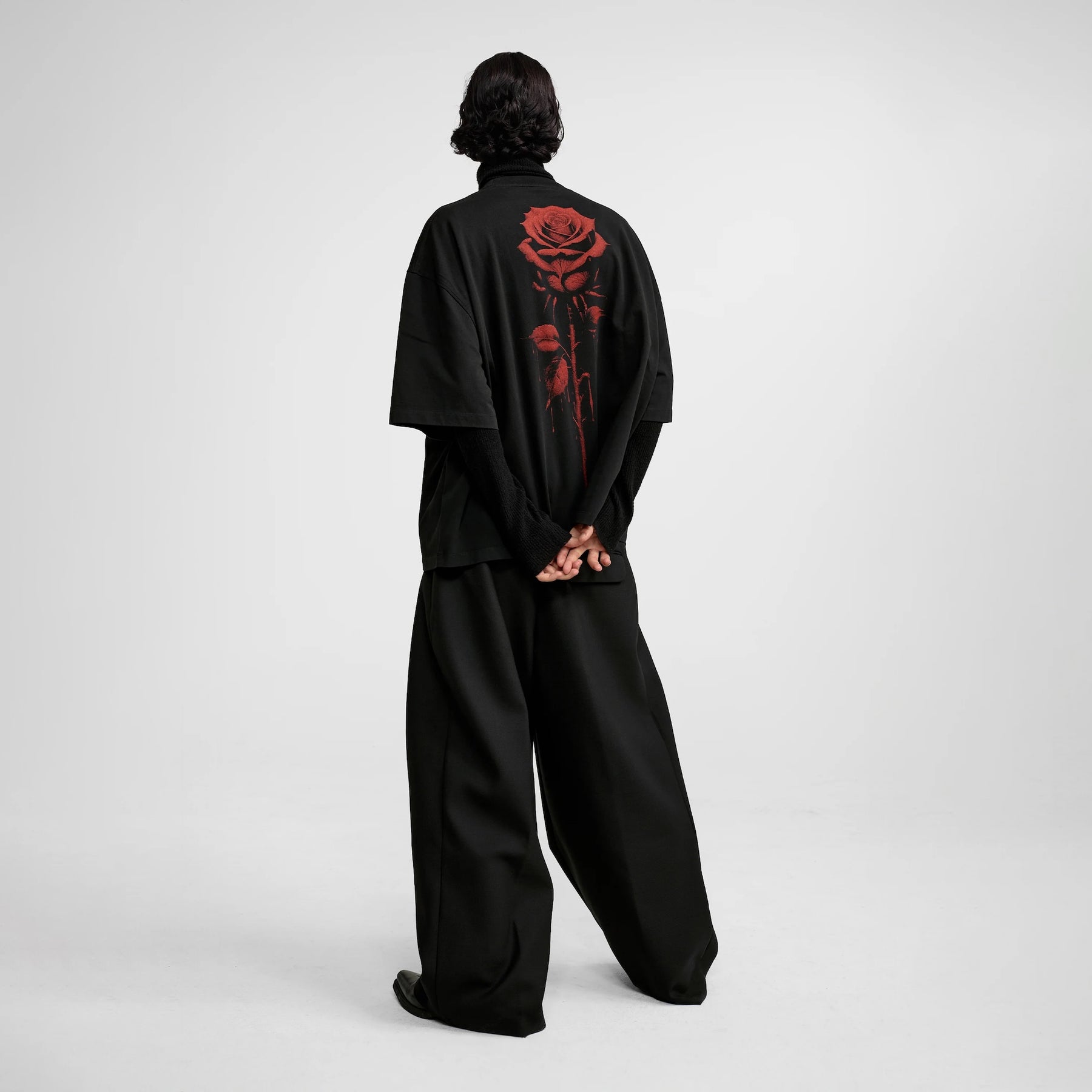 1313 SELAH / BLOOD ROSE ROSARIO TEE BLACK