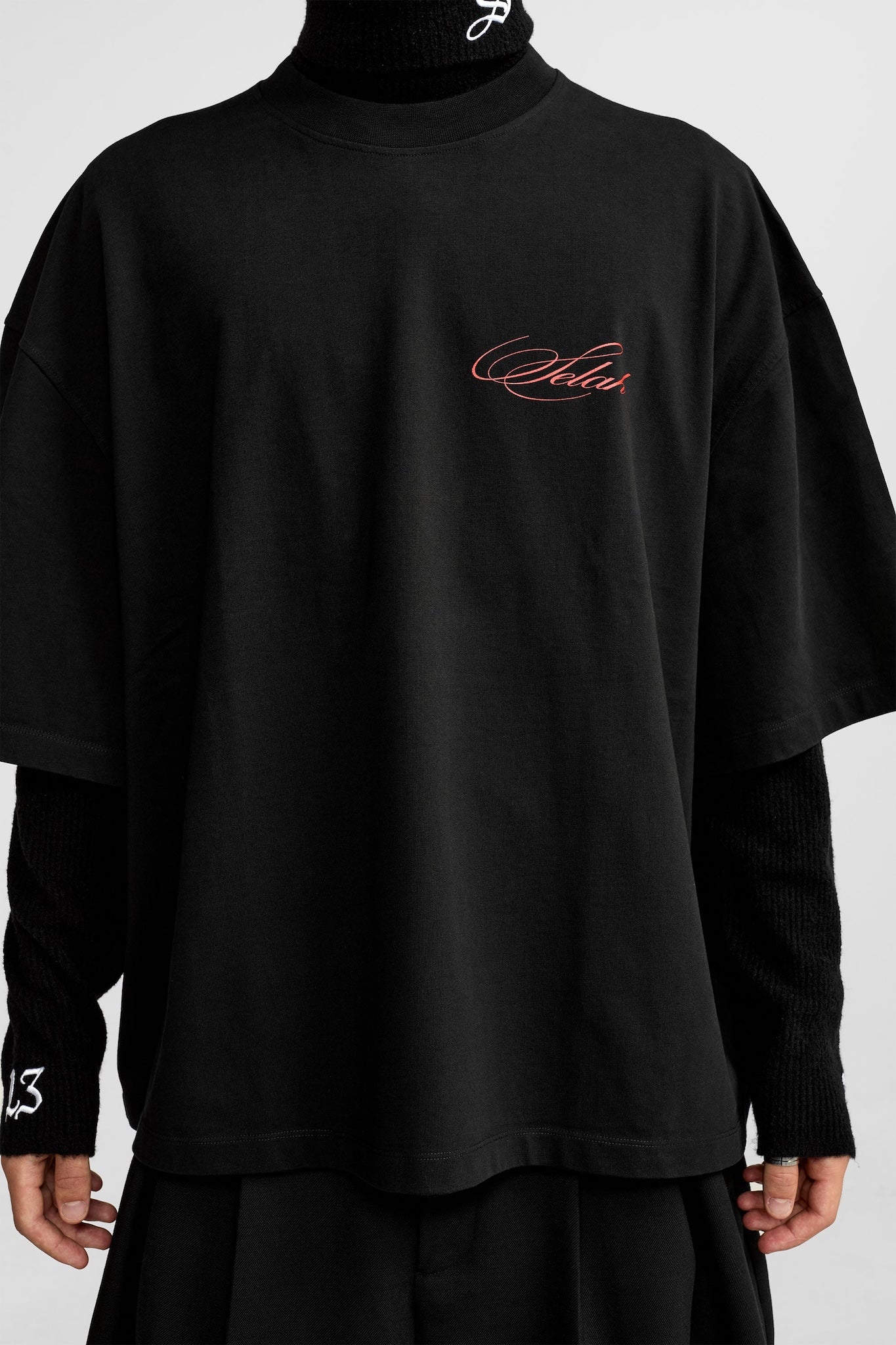 1313 SELAH / BLOOD ROSE ROSARIO TEE BLACK