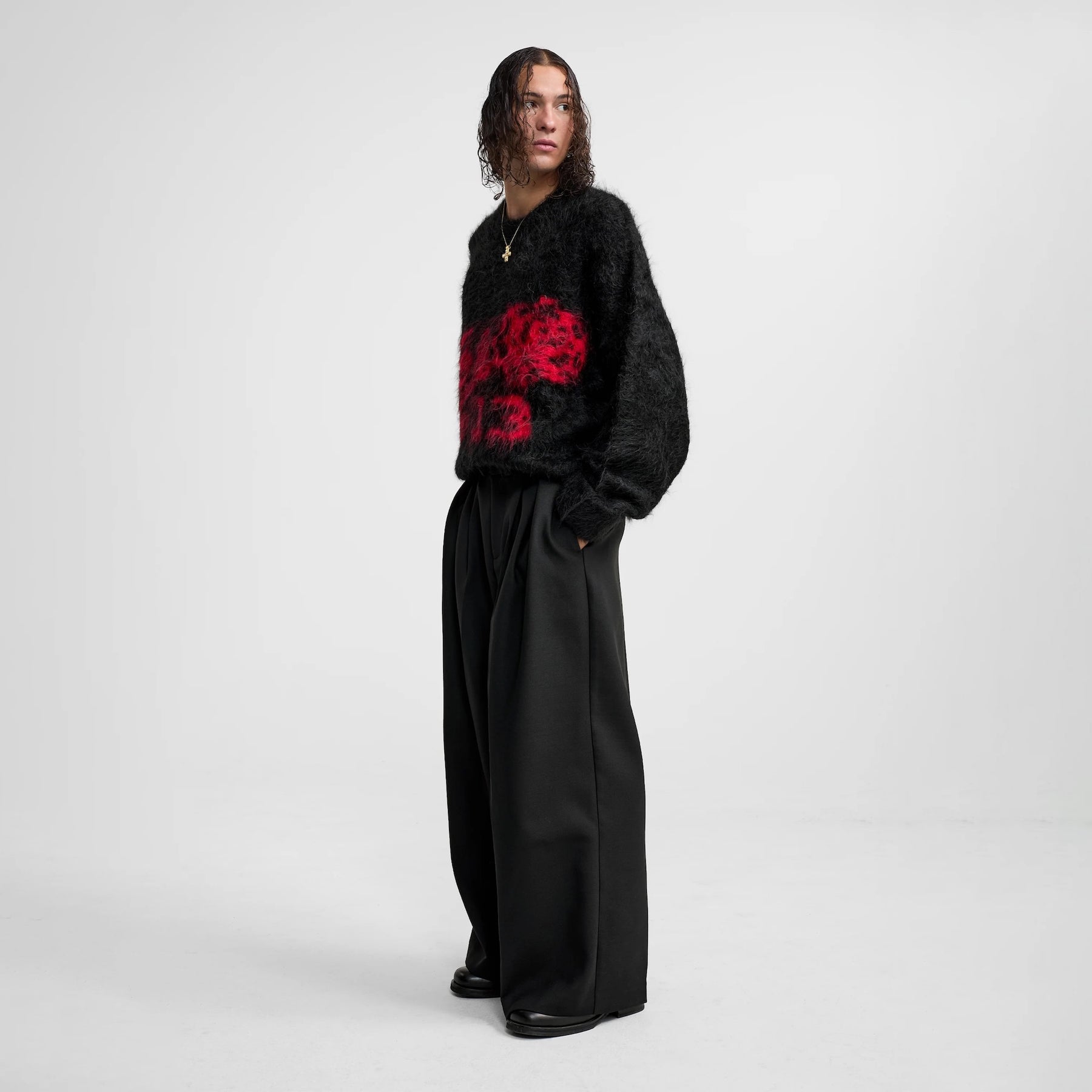 1313 SELAH / ROSE ALPACA CREWNECK BLACK