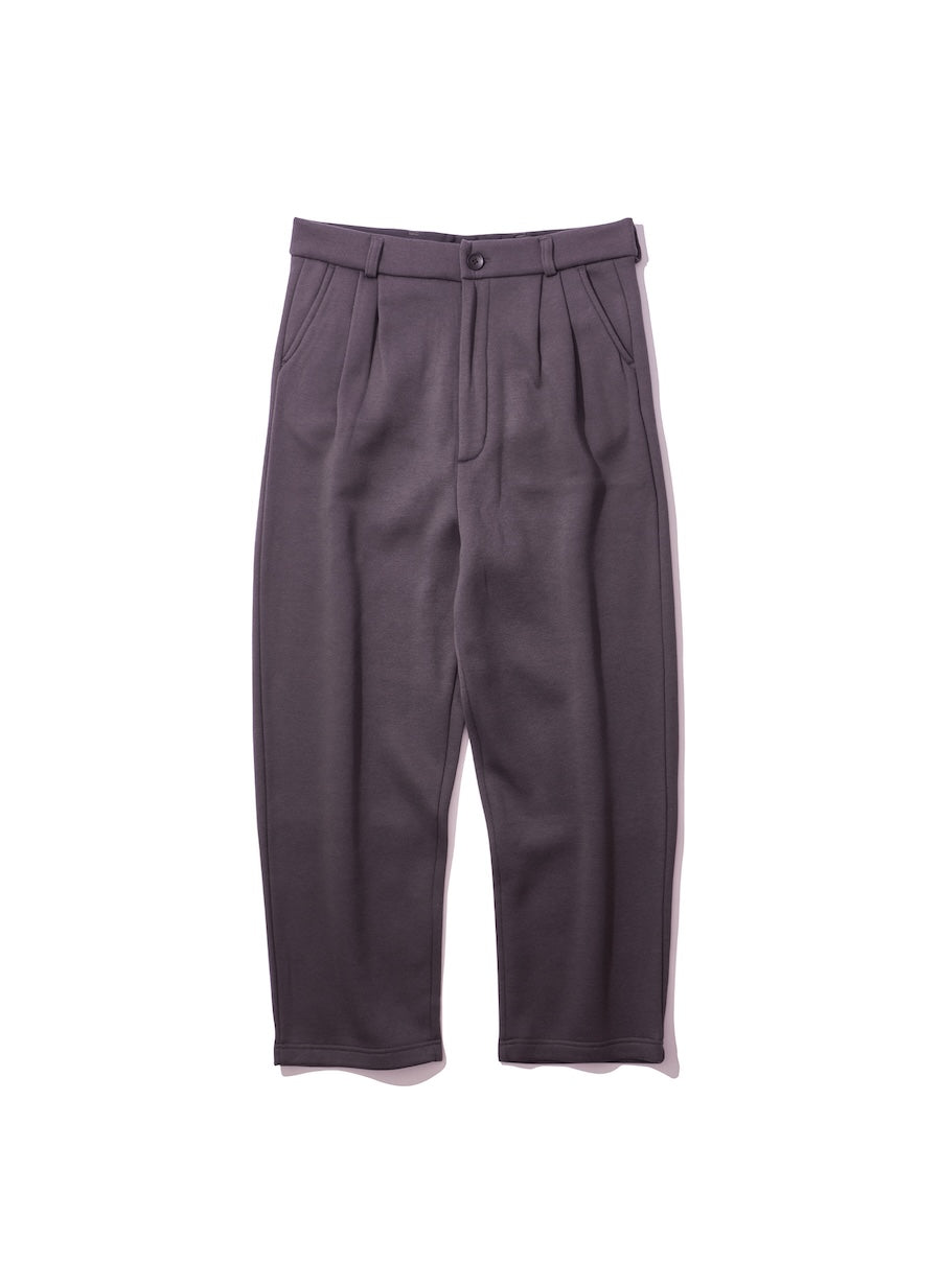 INTODUSK / PLEATED TROUSERS AFTER DARK