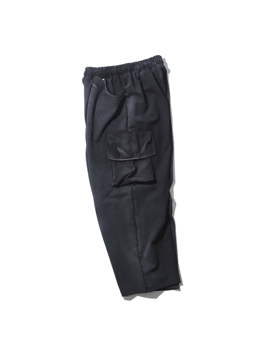 INTODUSK / CARGO KNIT PANTS PITCH BLACK