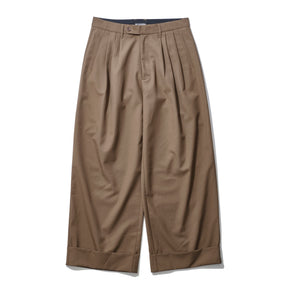 INTODUSK / HANGAR PLEATED PANT CAMEL