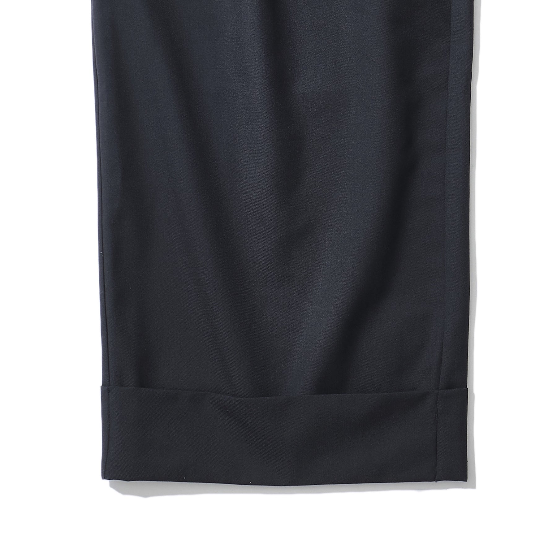 INTODUSK / HANGAR PLEATED PANT BLACK