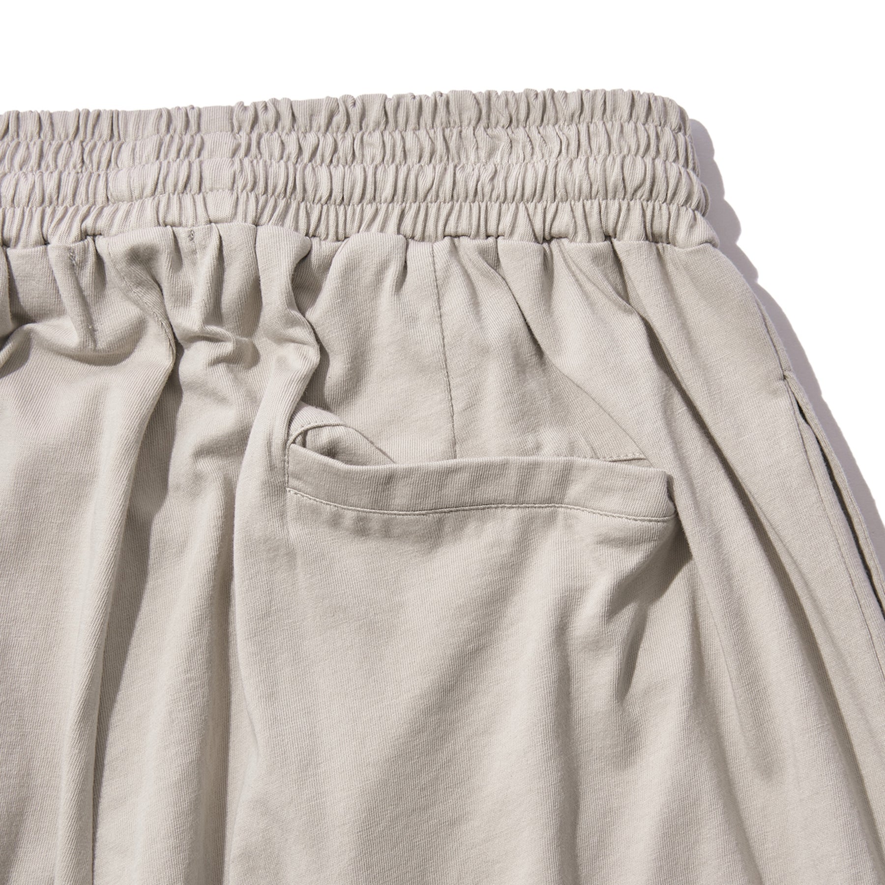THE MAGUEY / PLEATED PANTS BEIGE