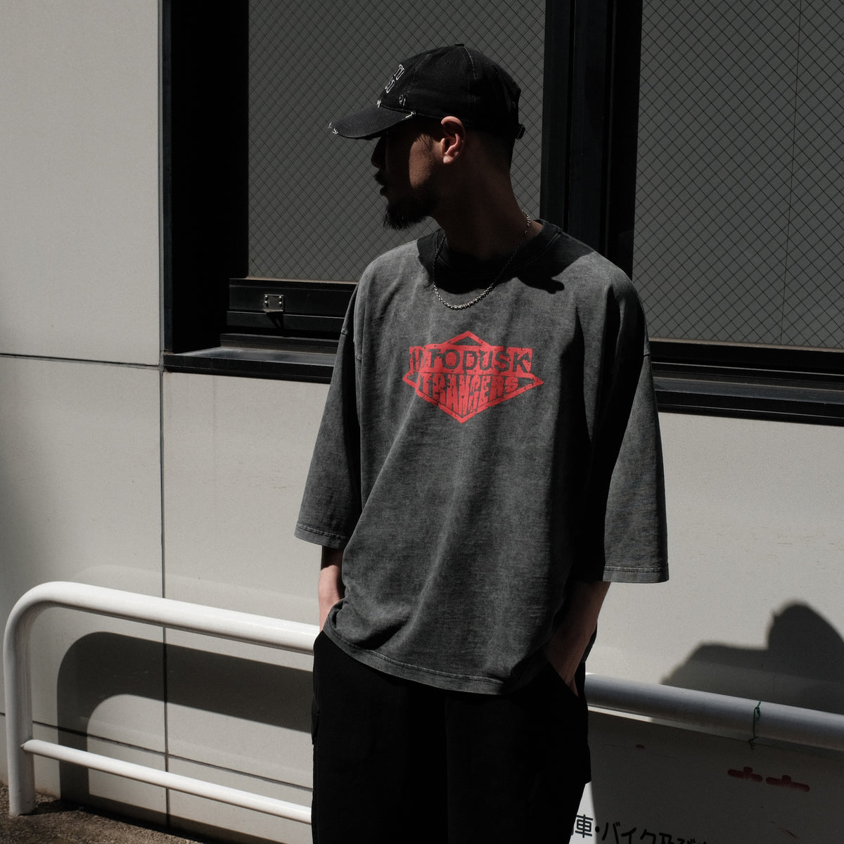 INTODUSK / INTODUSK STRANGERS T WASHED BLACK ORGANIC