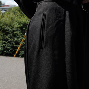 INTODUSK / CLOAK TROUSERS PITCH BLACK