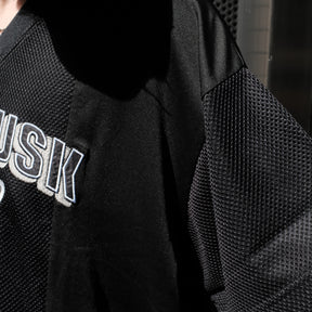 INTODUSK / SS V NECK MESH T BLACK