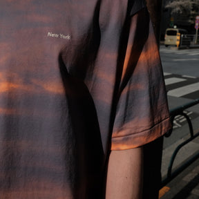 INTODUSK / DUSK SS T NAVY ORANGE