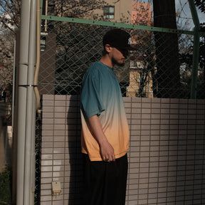 INTODUSK / DUSK GRADATION SS TEE NAVY GRADATION