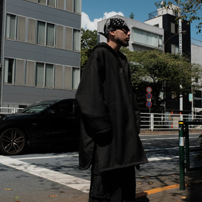 INTODUSK / CLOAK BOMBER COAT PITCH BLACK