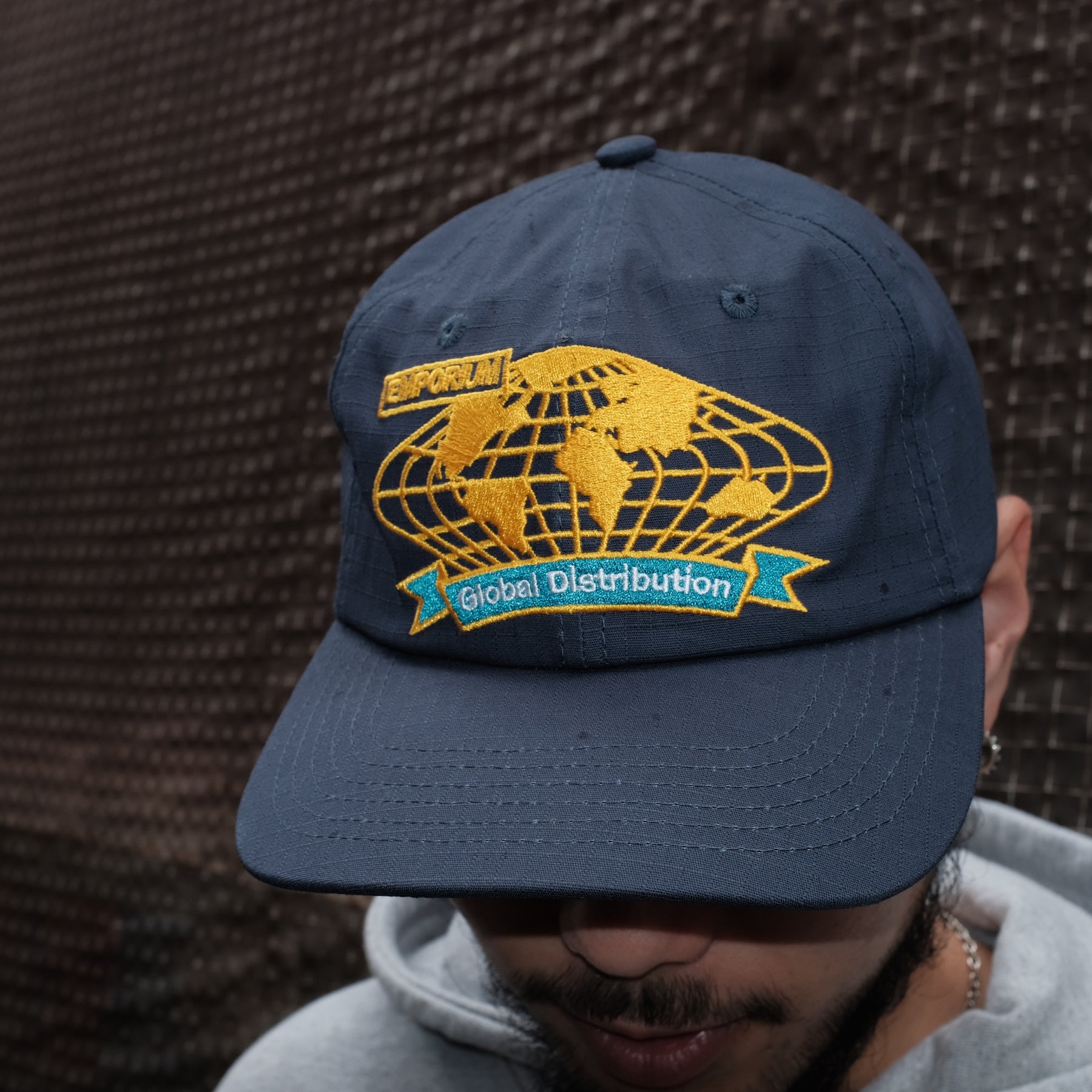 <span style="color: #f50b0b;">Last One</span> EMPORIUM / GLOBAL DISTRIBUTION CAP NAVY