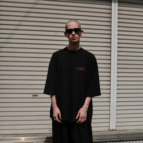 1313 SELAH / BLOOD ROSE ROSARIO TEE BLACK