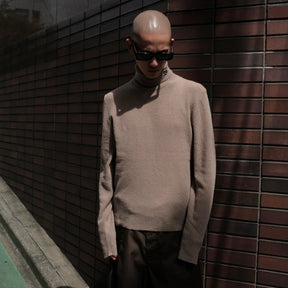 1313 SELAH / 1313 TURTLENECK RIB TAUPE