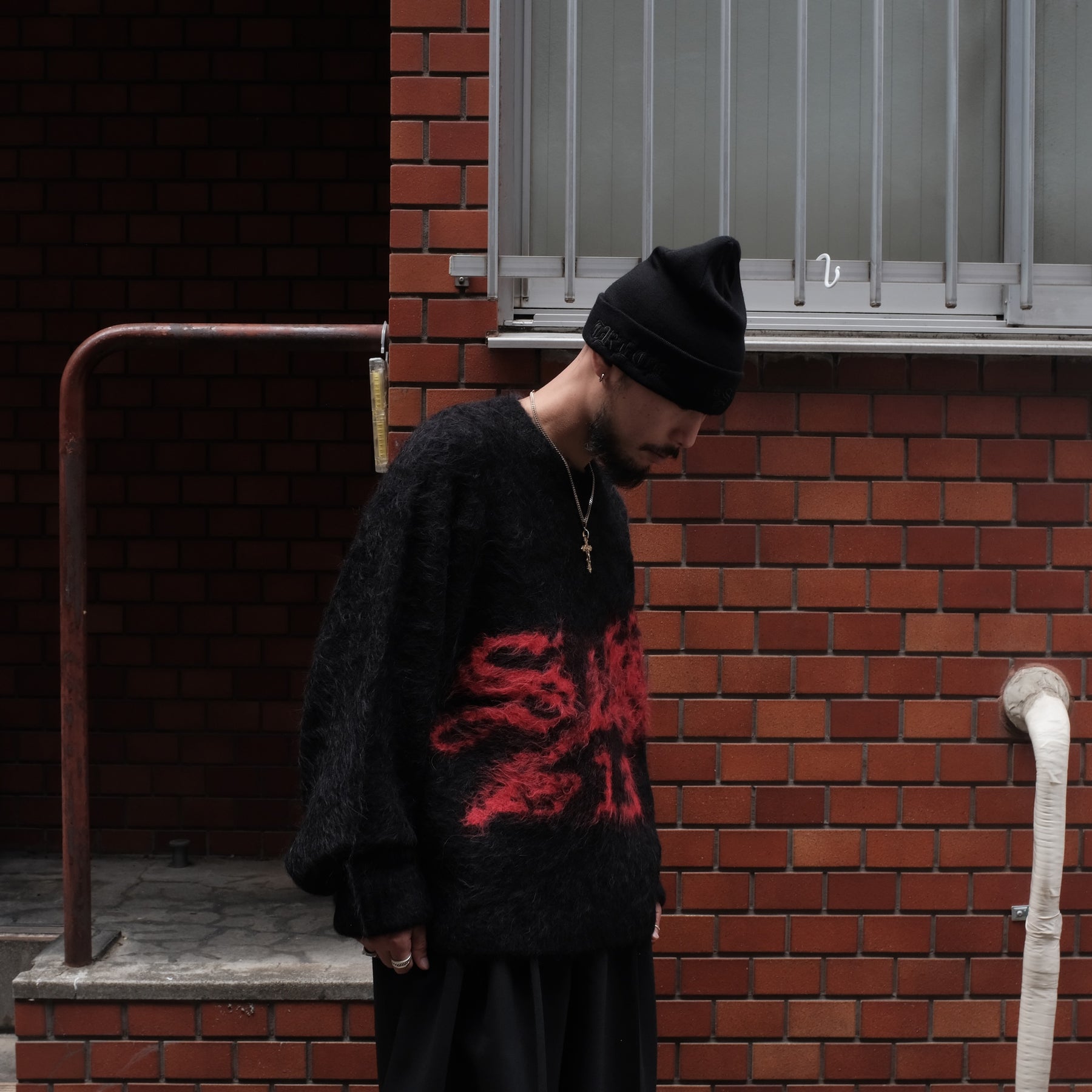 1313 SELAH / ROSE ALPACA CREWNECK BLACK