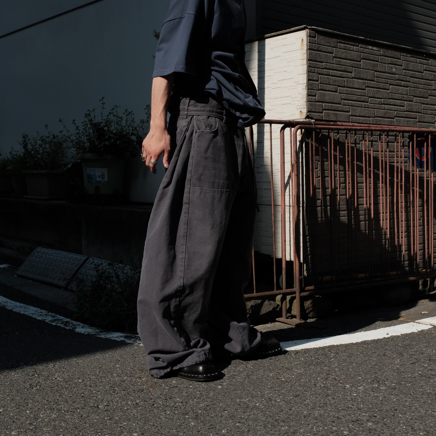 TENDER PERSON / DOUBLE KNEES BAGGY PANTS GRAY