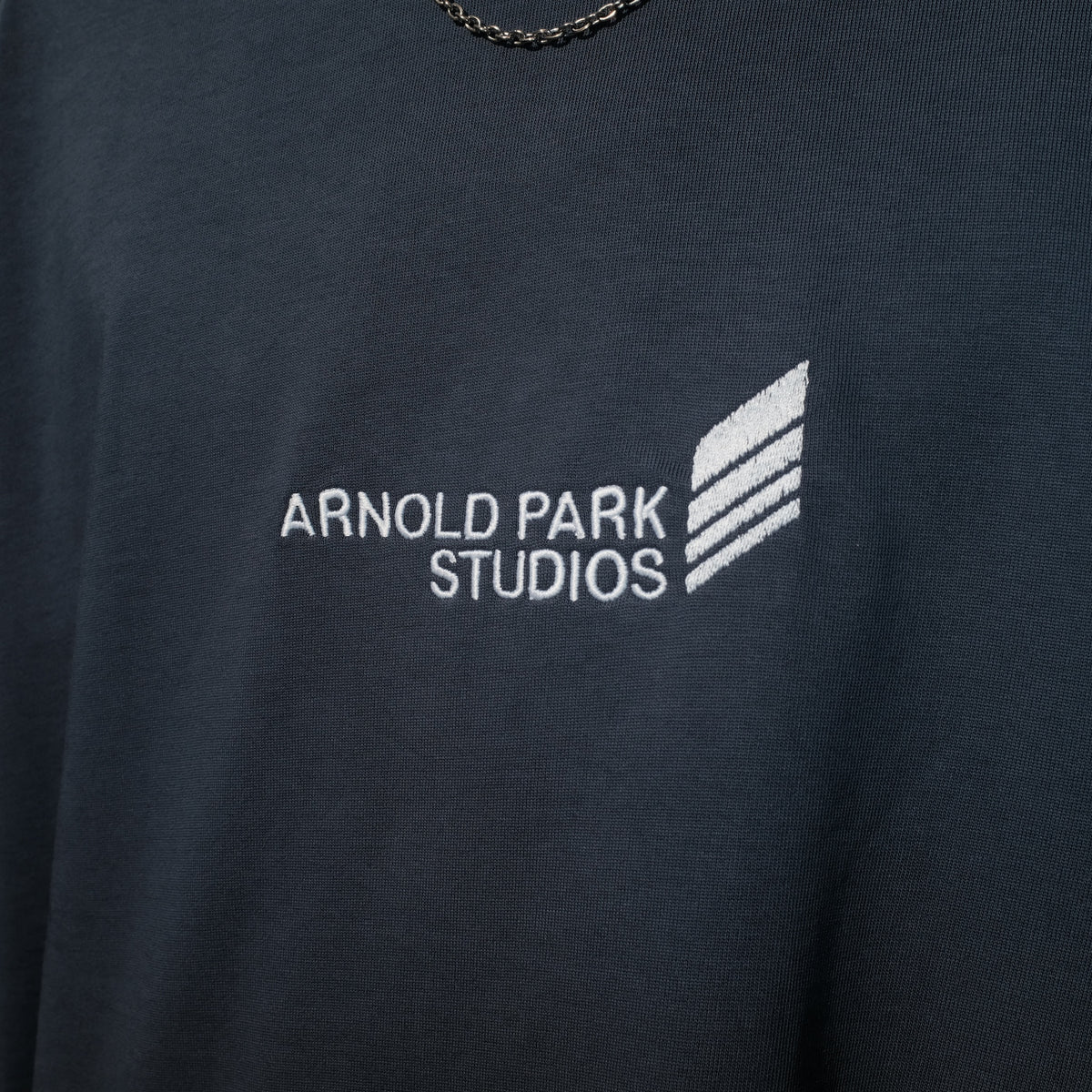 <span style="color: #f50b0b;">Last One</span> ARNOLD PARK STUDIOS / FOUNDATION LOGO SS T NAVY