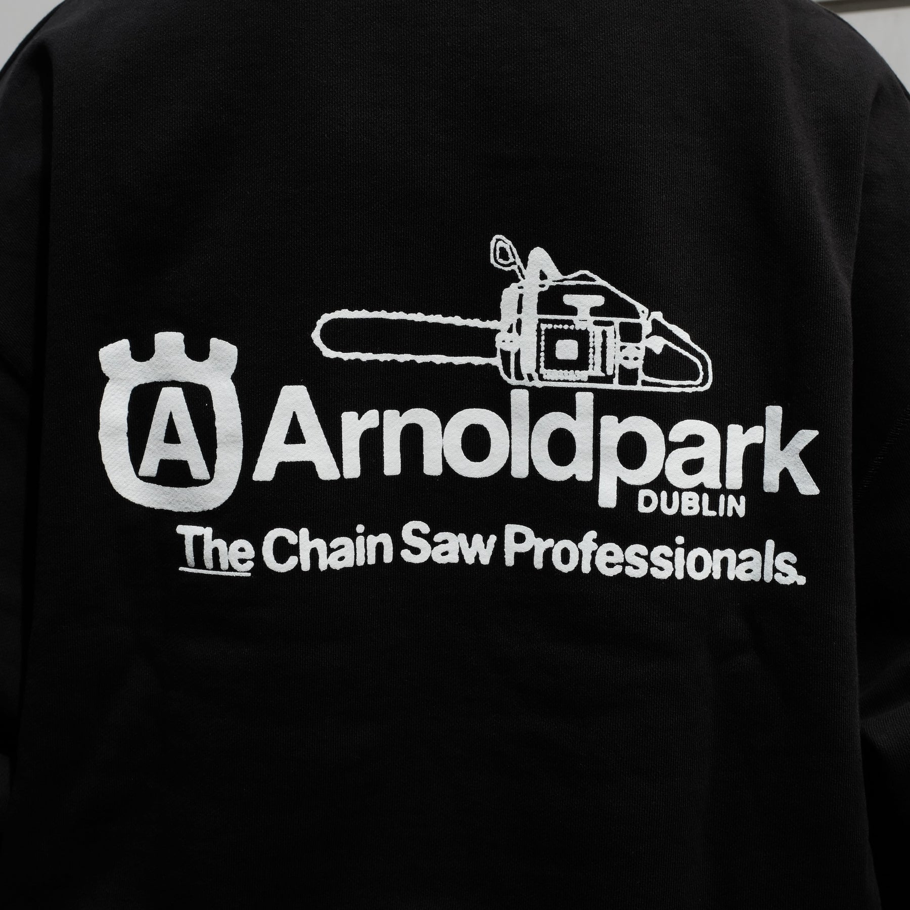 <span style="color: #f50b0b;">Last One</span> ARNOLD PARK STUDIOS / CHAINSAW LOGO ZIP HOODIE BLACK