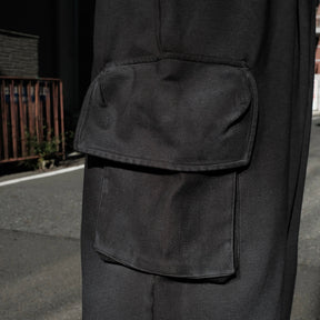 INTODUSK / CARGO KNIT PANTS PITCH BLACK