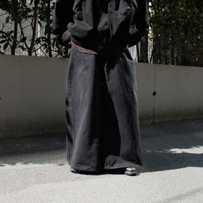 INTODUSK / SHROUD WIDE JEAN BLACK