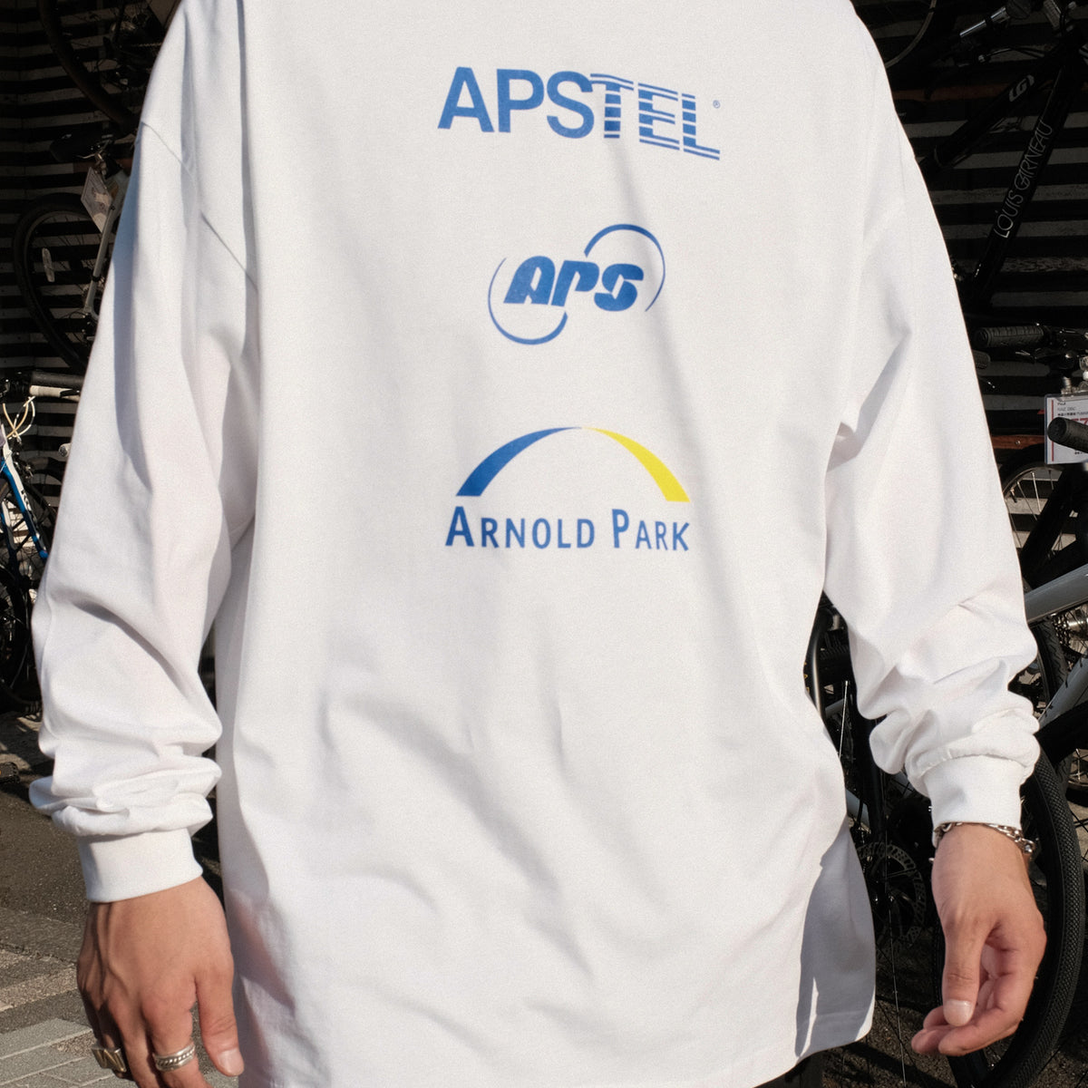 ARNOLD PARK STUDIOS / NETWORK MULTI LOGO LS T WHITE