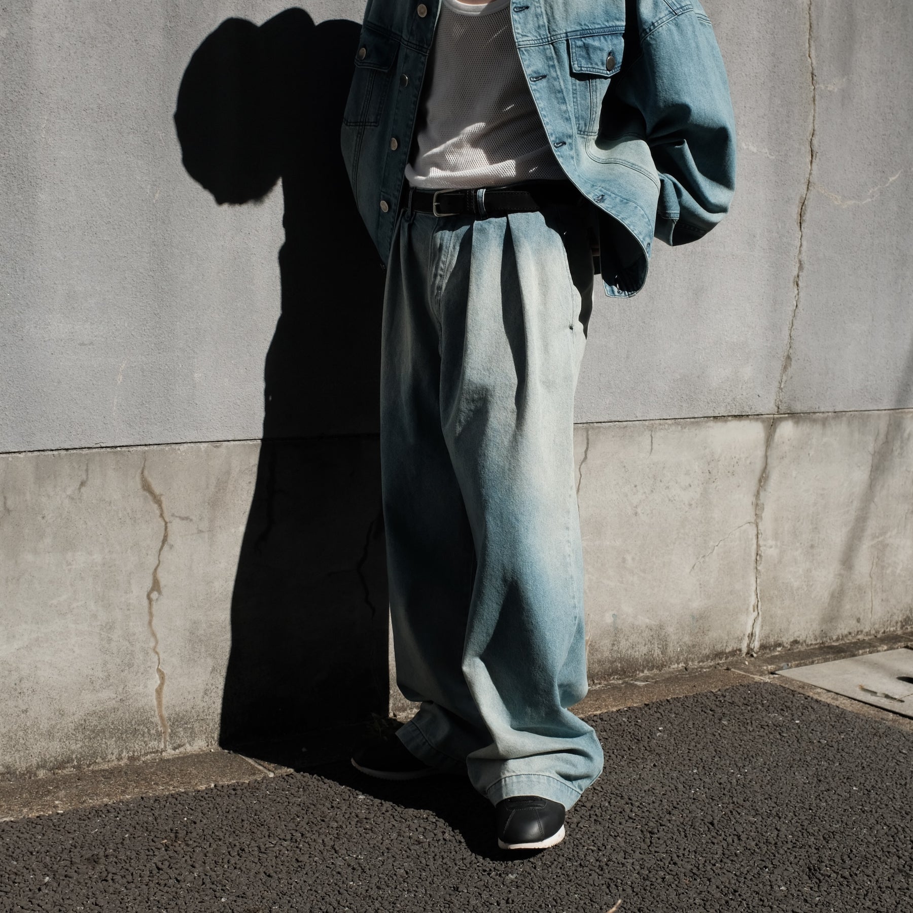 INTODUSK / SKEWED DENIM PANTS HARD WASH BLUE DENIM