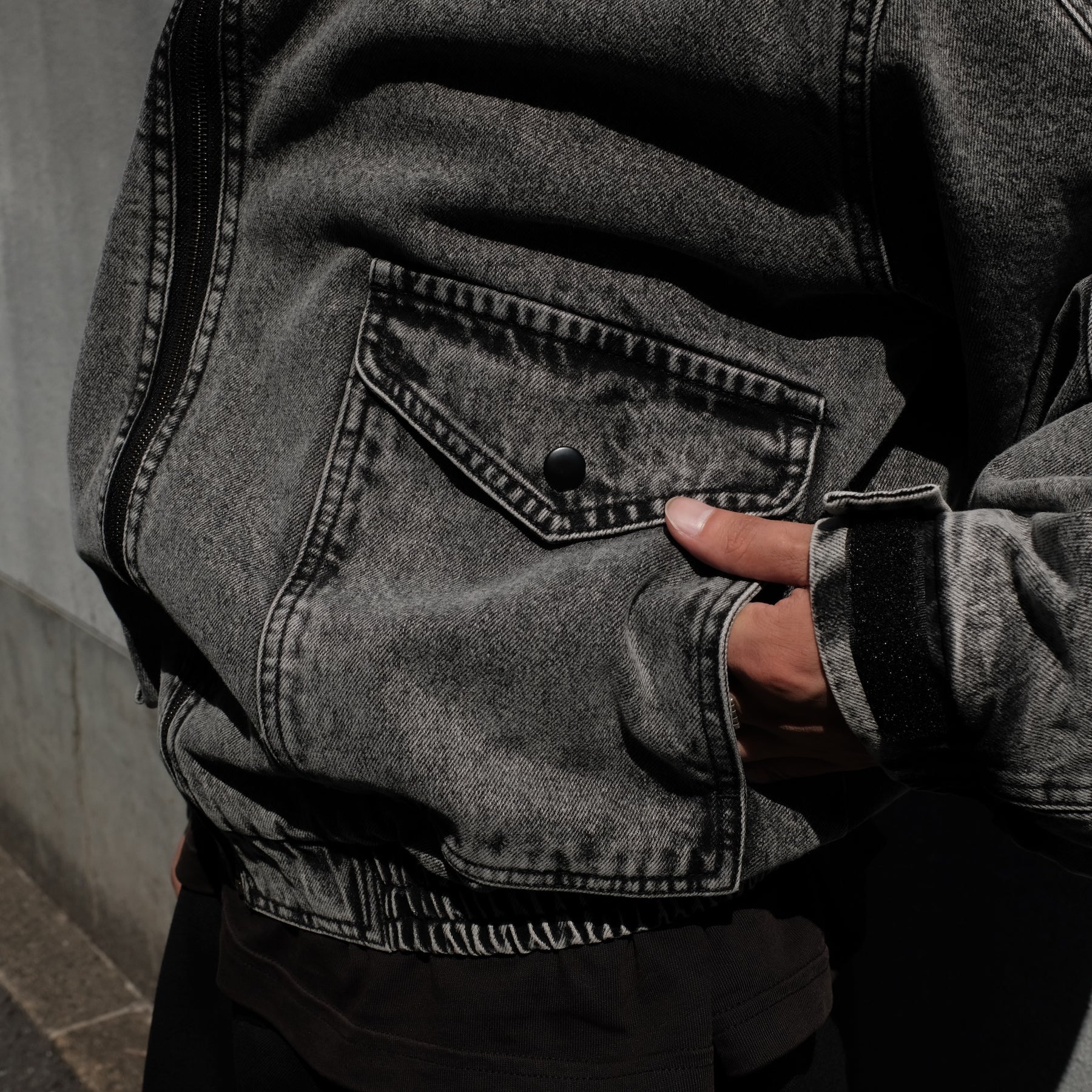 INTODUSK / DENIM BUSINESS JACKET BLACK WASH ORGANIC