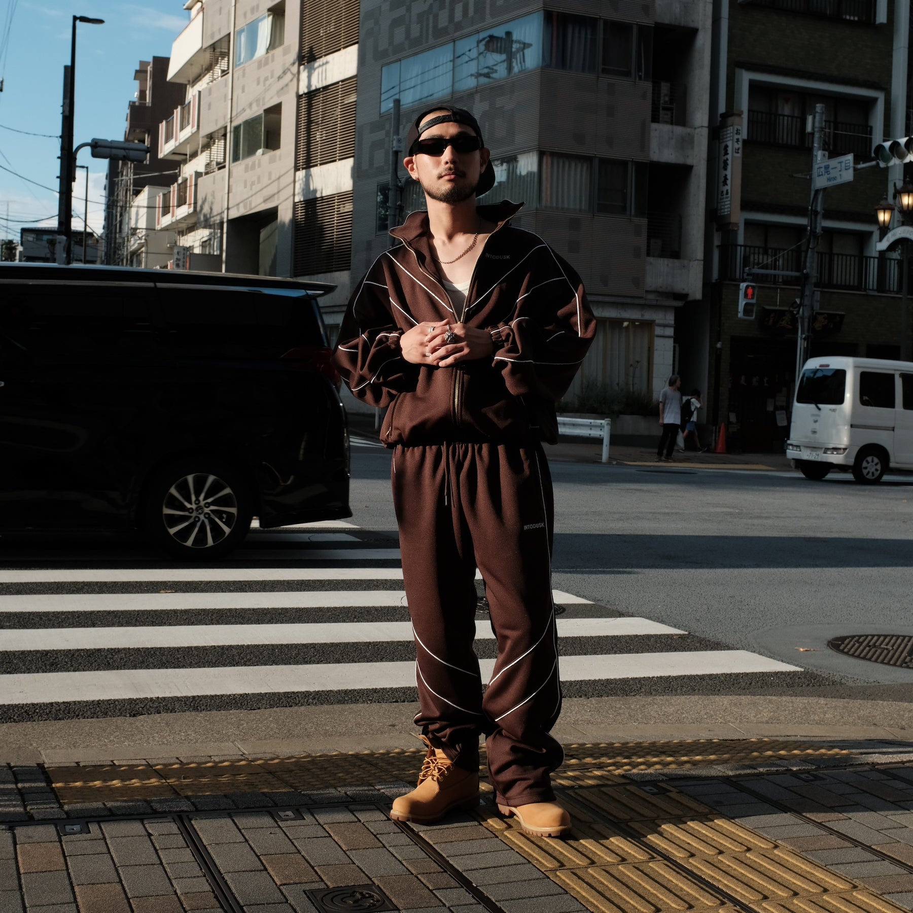 INTODUSK / BOMBER TRACK JACKET CHOCOLATE BROWN