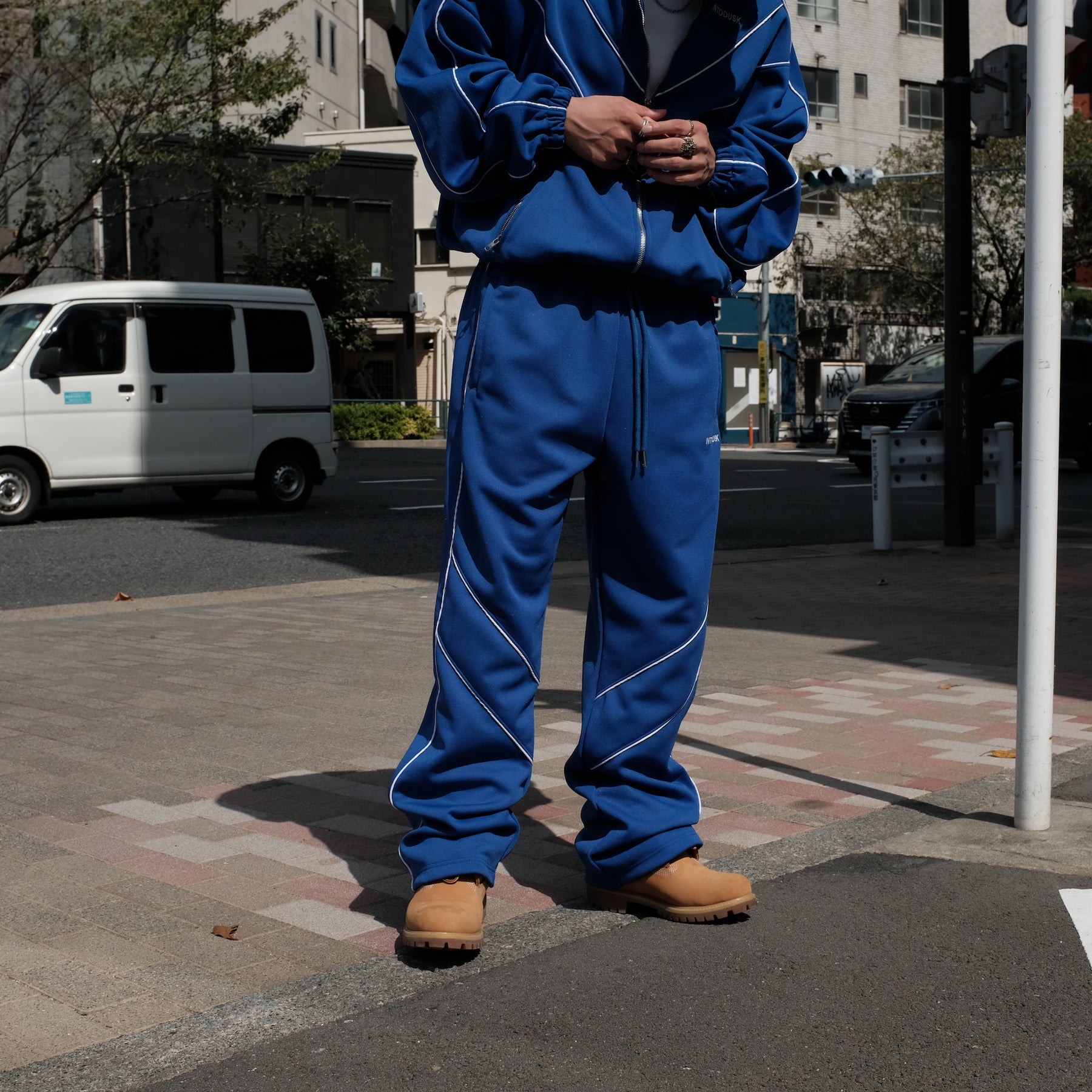 INTODUSK / TRACK PANTS SODALITE BLUE