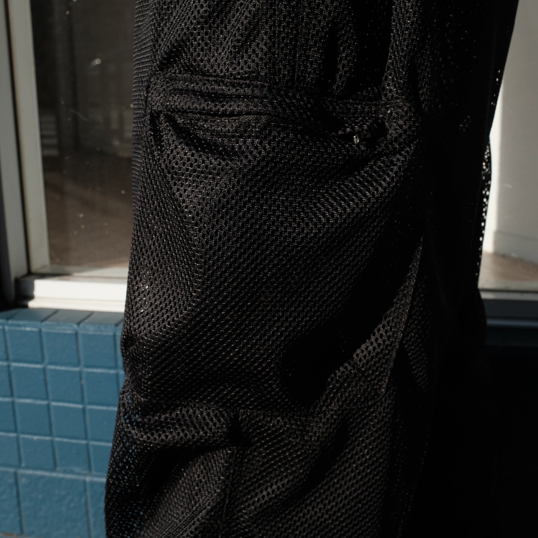 INTODUSK / MESH UTILITY TROUSERS BLACK