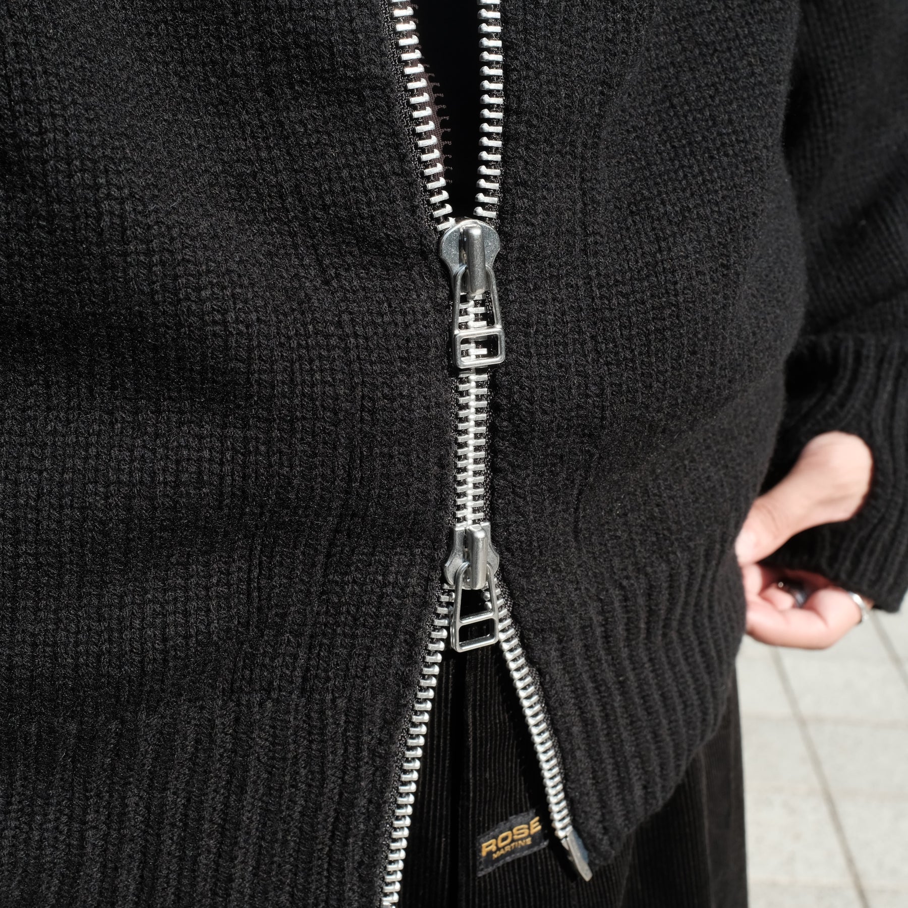 ROTOL / WOOL CASHMERE ZIP KNIT SWEATER BLACK