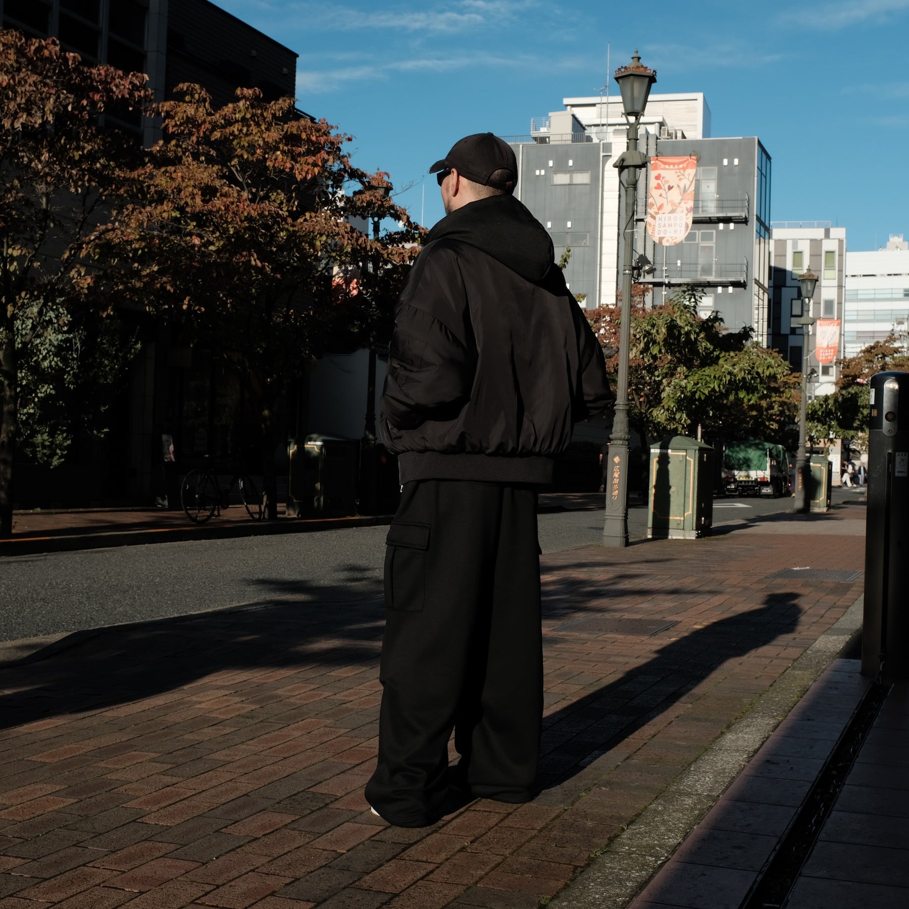 INTODUSK / SURVIVAL CARGO SWEATS BLACK