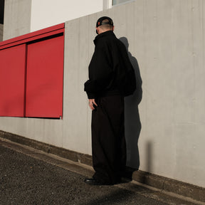 INTODUSK / CHINOS TRACK JACKET BLACK