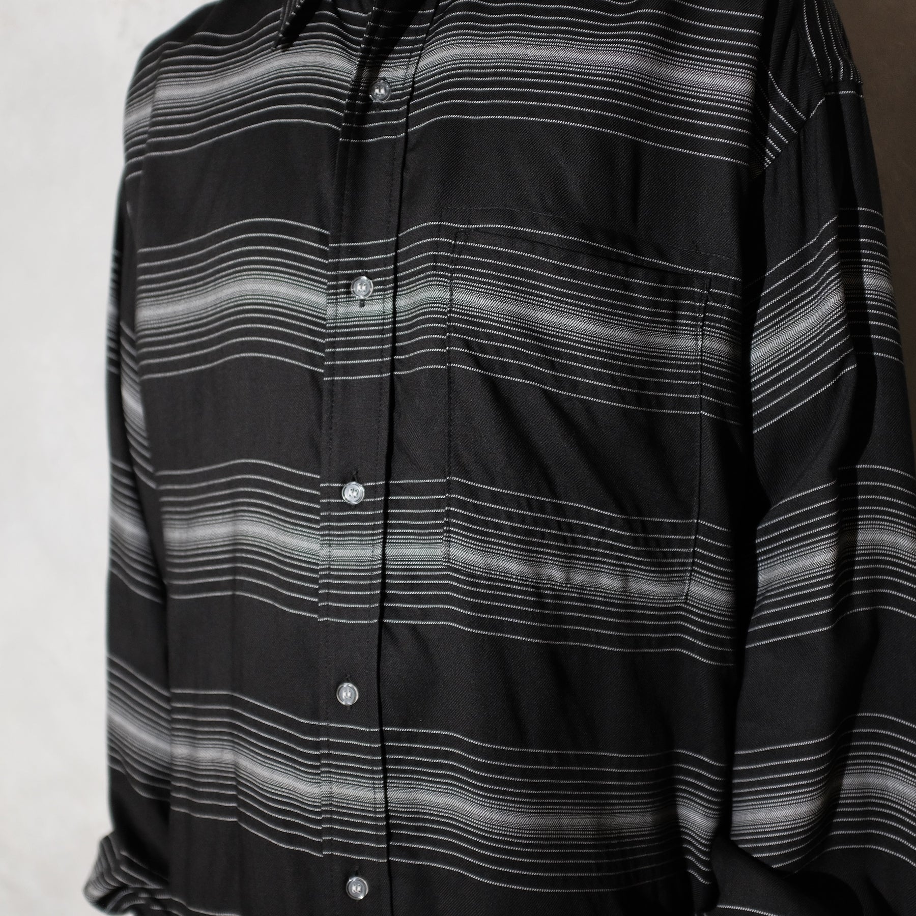 ROTOL / GLOWRIA BASIC SHIRT BLACK